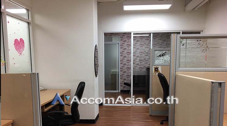  1  Office Space For Sale in Sukhumvit ,Bangkok BTS Ekkamai at SSP Tower I AA11784